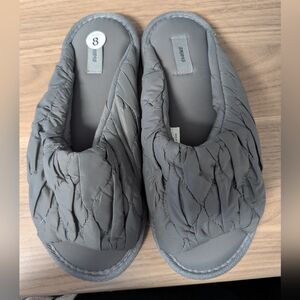 SKIMS Gray Quilted Slippers